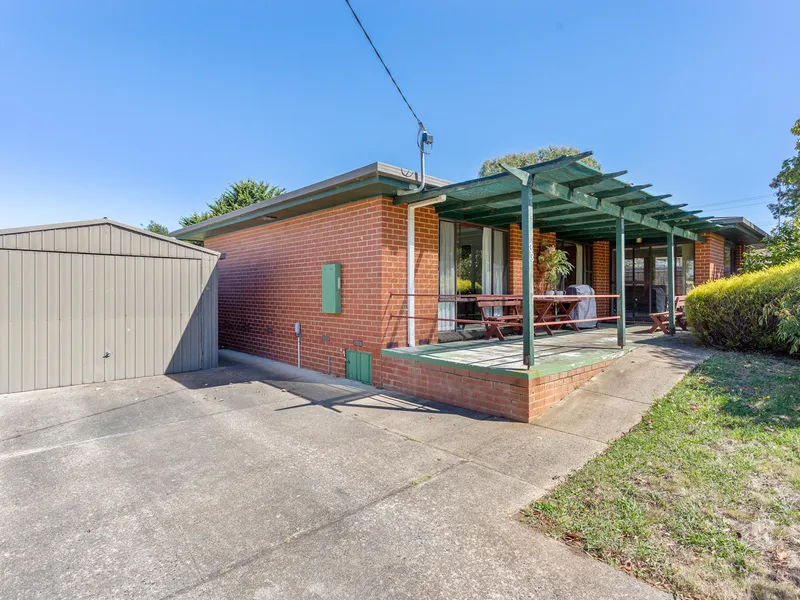 1/4 ACRE IN THE HEART OF TOWN!