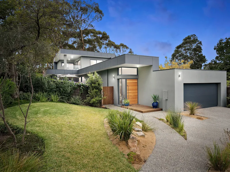 Luxury Family Living with Bay Views