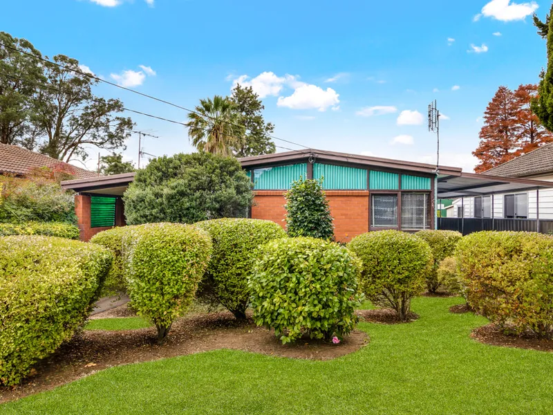 FAMILY HOME IN GREAT LOCATION!