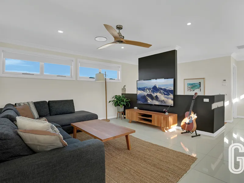 Three Bedroom Home with Stunning Views