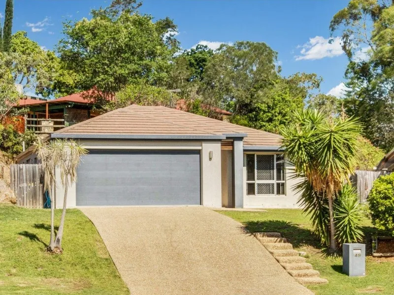 QUALITY LOWSET FOUR BEDROOM HOME IN GREAT LOCATION