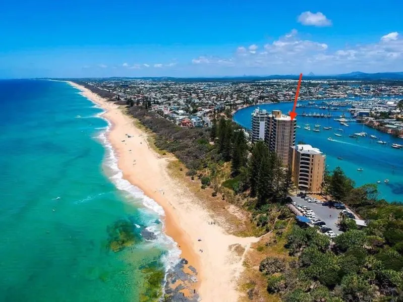 Huge Sub Penthouse Oceanfront Unit!