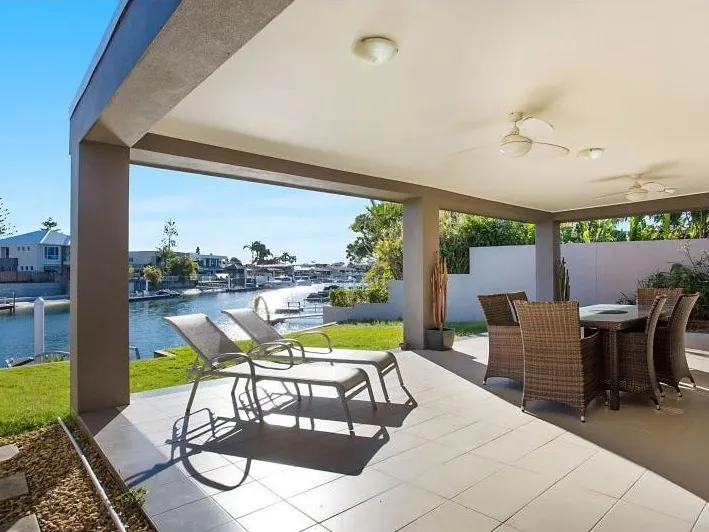 Waterfront Living On Isle Of Capri