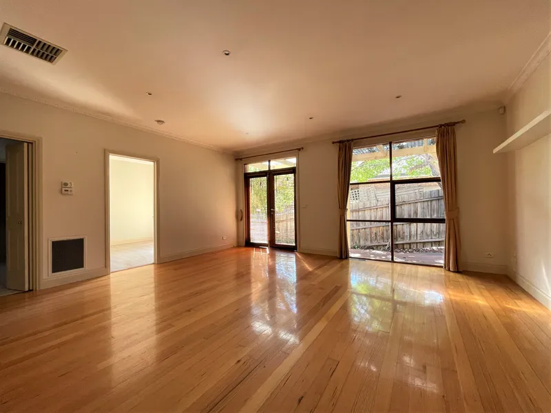 Spacious 2 Bedroom Townhouse