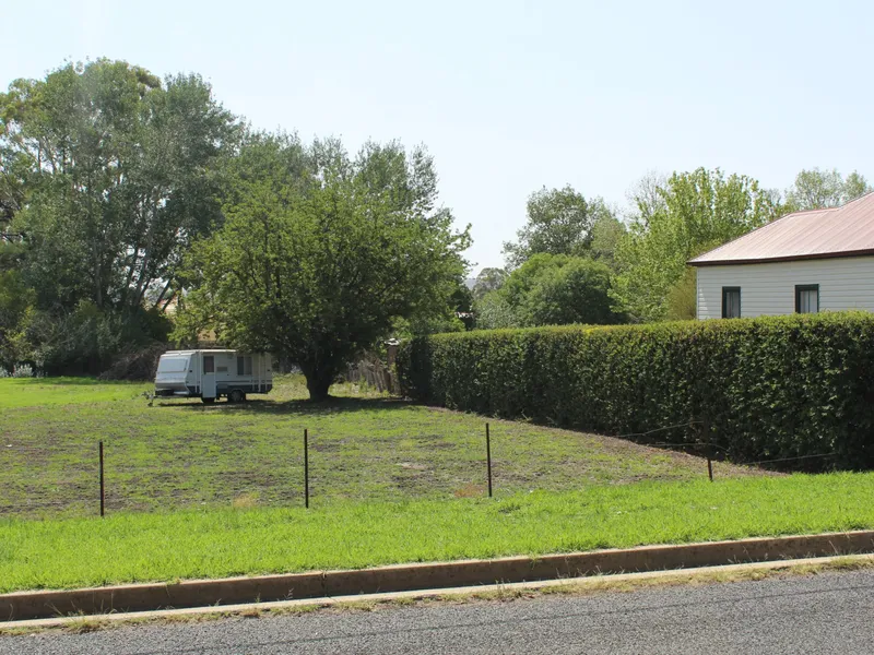 VACANT LAND READY TO BUILD