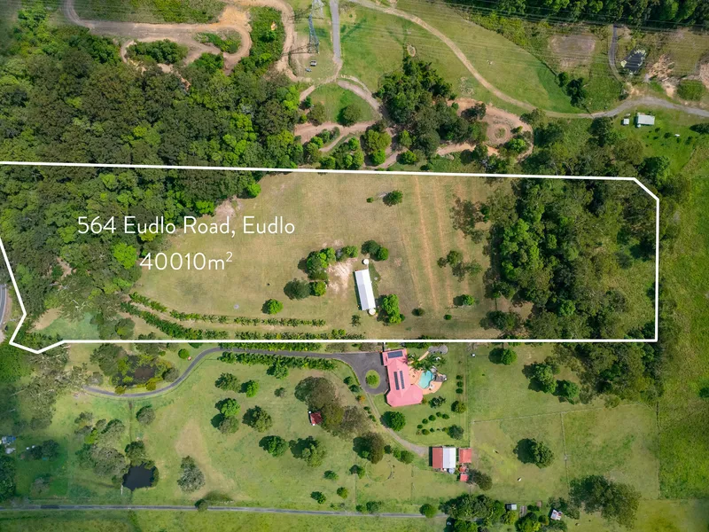 10 acre piece of paradise in Eudlo!