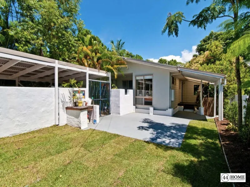 Furnished Tugun Property - 6 month lease available. Pets Considered