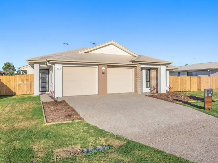 DUPLEX AT CAMBOOYA