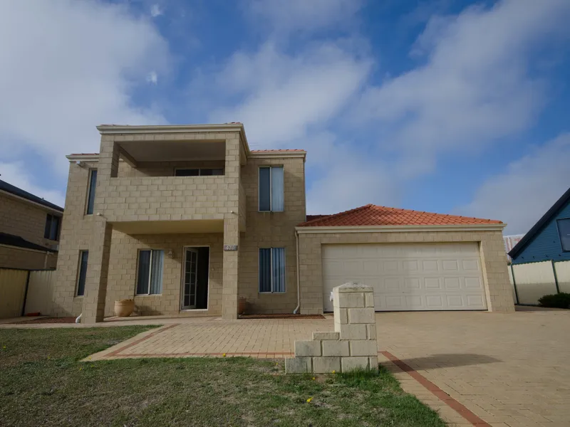 Basic 4 x 2.5 close to beach