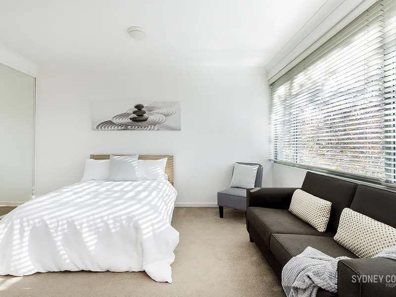 NEAR NEW FURNITURE | Furnished