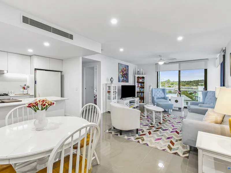 RESORT STYLE LIVING AT ITS' FINEST!!