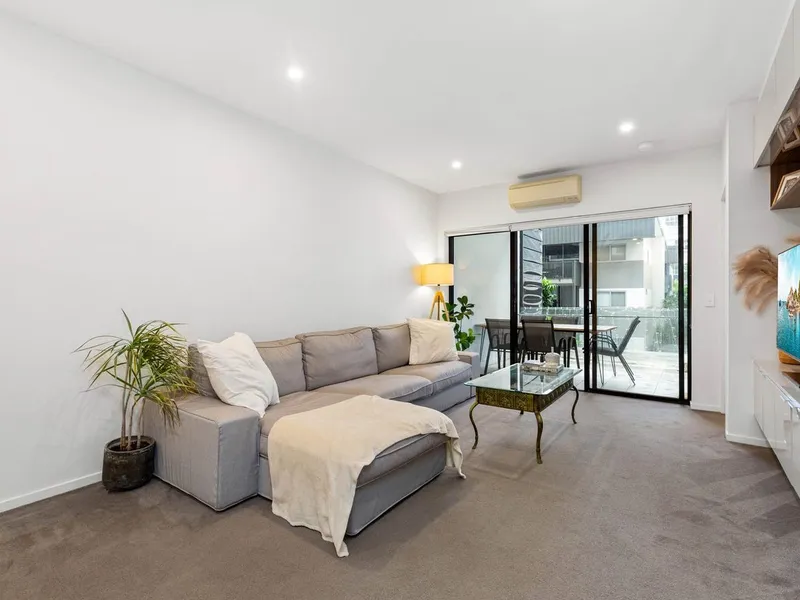 2 Bedroom Boutique Living in Gasworks Precinct