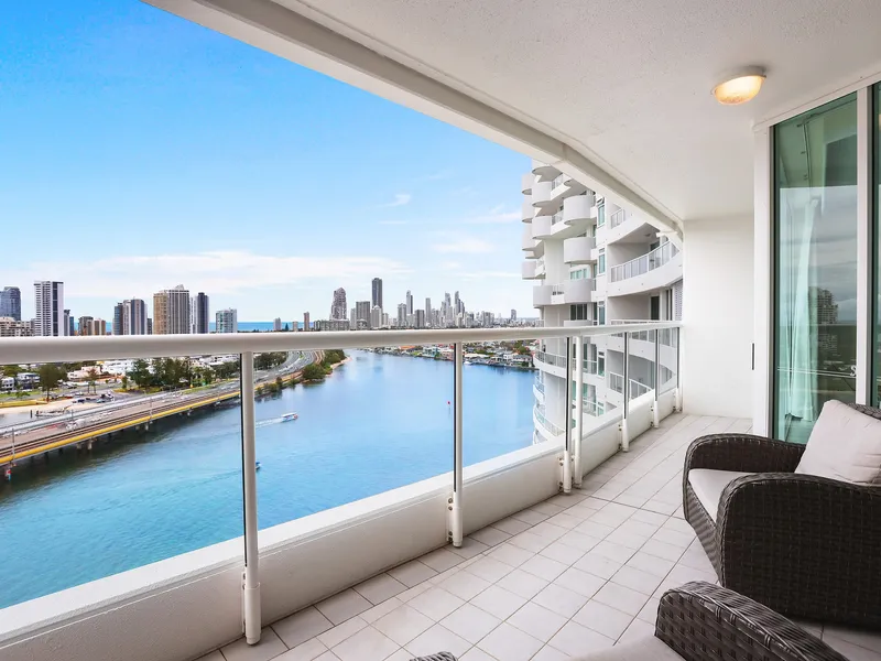 LUXURY RIVERFRONT ''RIVAGE ROYALE'' SOUTHPORT