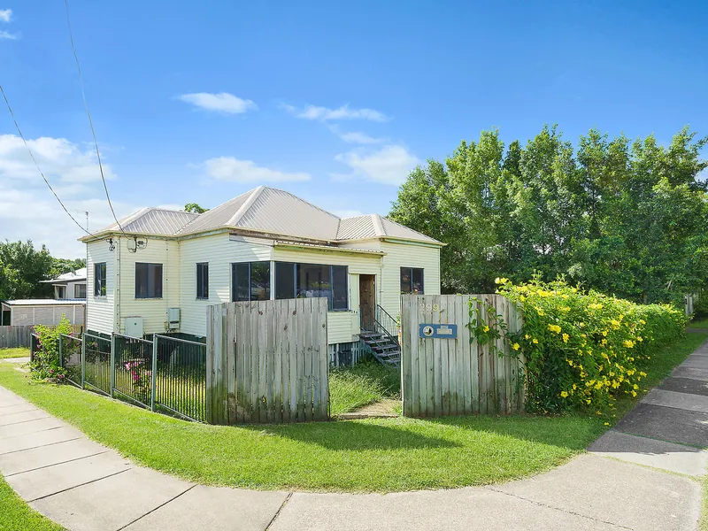 Knock down and rebuild into a bespoke dream home