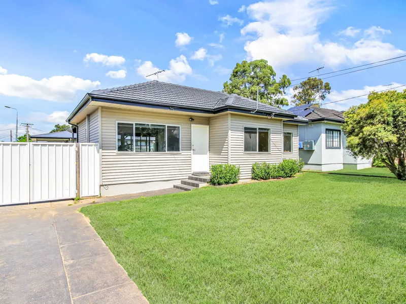 Council Approved Dual Occupancy!! Large 600m2 Block!