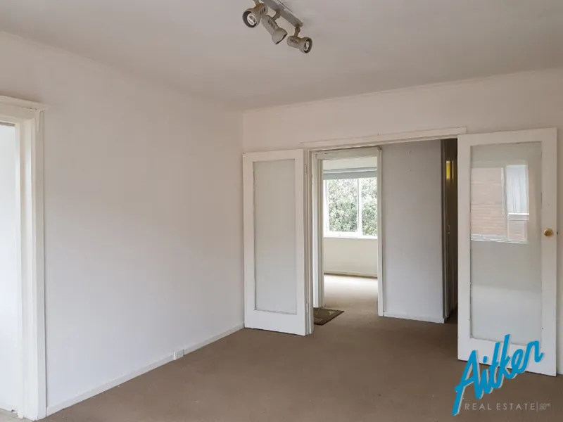 2 Bedroom Apartment in St Kilda West