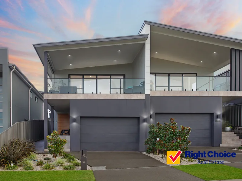 Luxury Golf course Living!