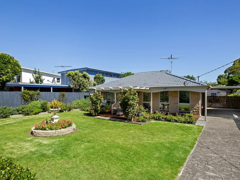 Coastal Lifestyle Awaits in Old Grove Delight
