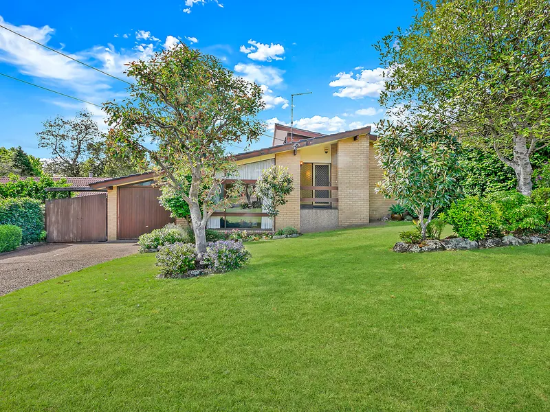 A Pool, A Pergola & Room To Spare