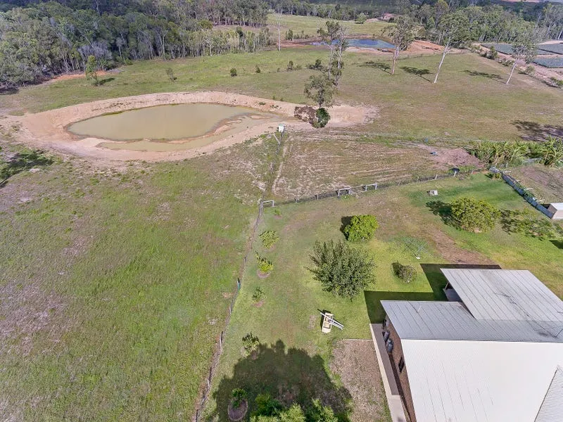 DUAL LIVING & QUALITY LIFESTYLE BLOCK AWAITS (27 ACRES)!