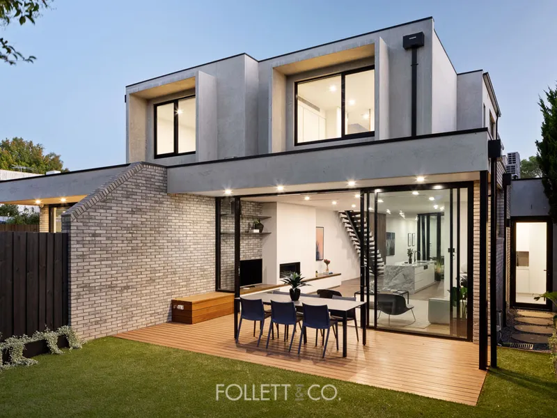 33sqs of Low-Maintenance High Design