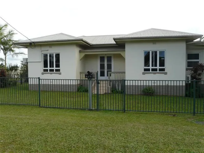 VERY TIDY DUPLEX - returning $585 pw