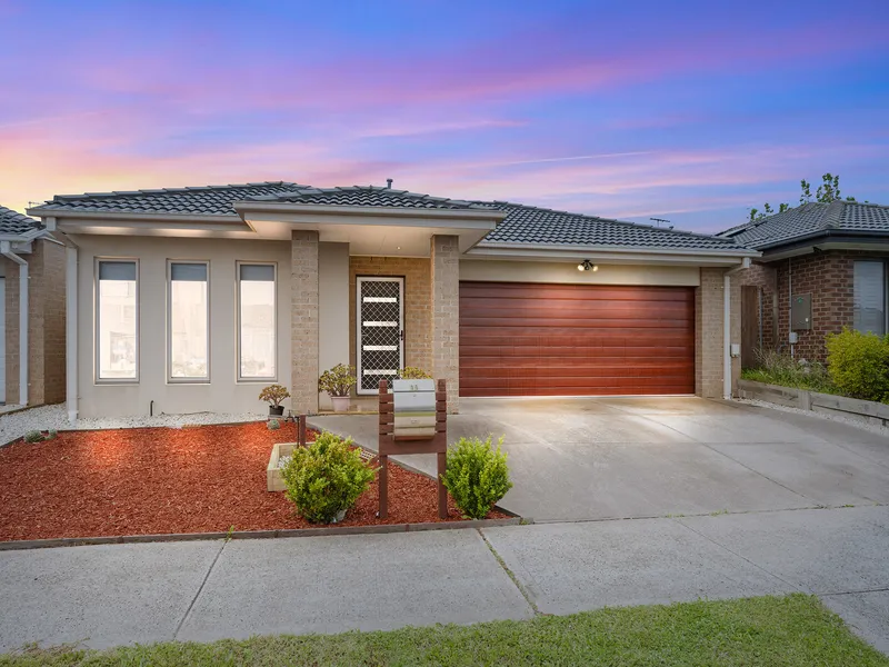 Discover Your Dream Home in one of the most Sought Out Locations of Point Cook ! AUCTION 18/11/2023 @2PM