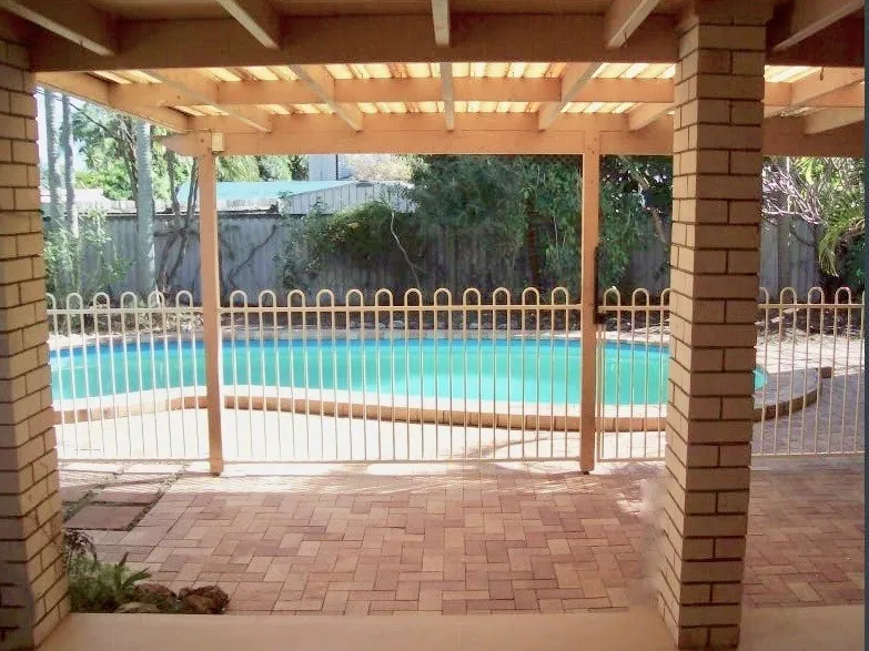 Large Family Home! Great Location!