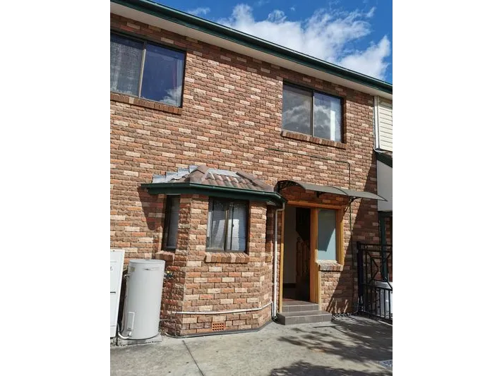 One Bedroom Unit In A Convenience Location