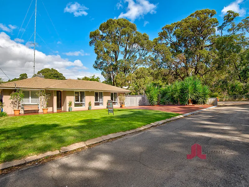 HEAR THE WAVES – RENOVATED 3x1 PLUS STUDIO 