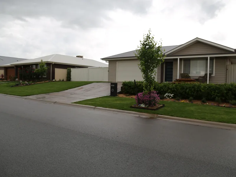 4 Bedroom Home with Workshop and Studio