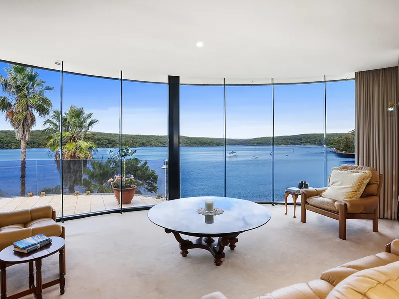 Stunning waterfront residence immersed in breathtaking views