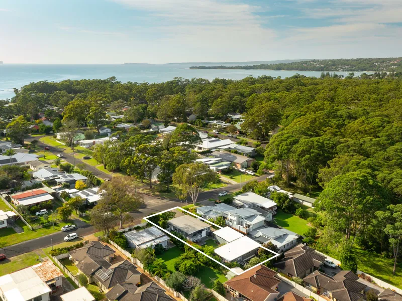 A Gorgeous Beach House and Second Residence for Airbnb!
