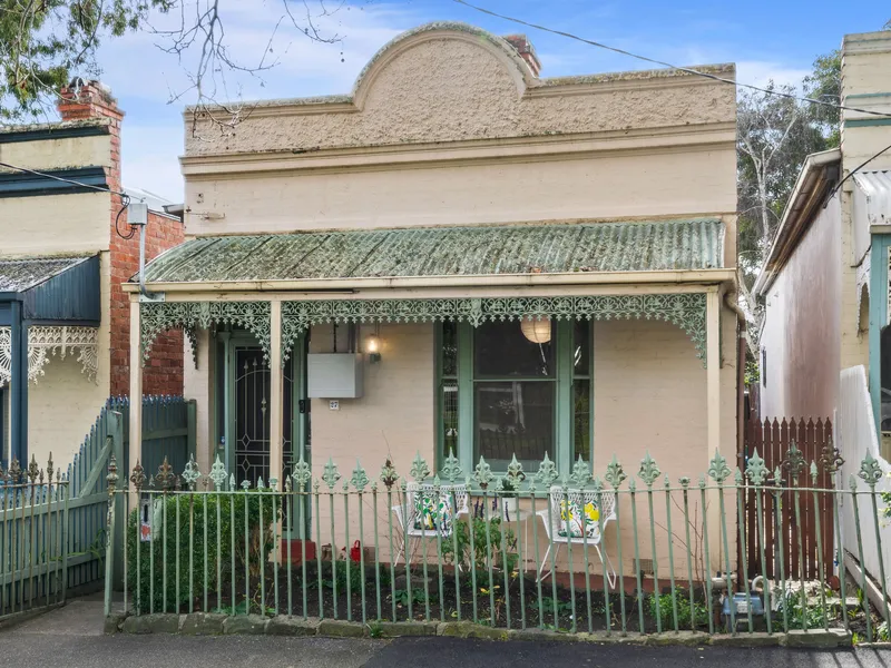 Victorian Cottage In Perfect Location