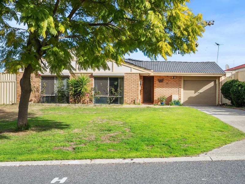 Stunning 3-Bedroom Home in Mirrabooka - A Rare Find!