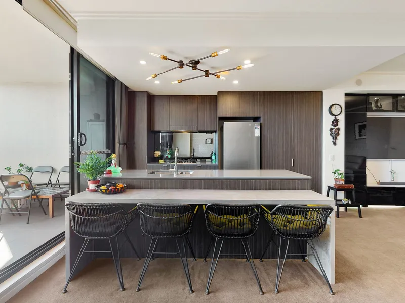 Spacious and Bright!