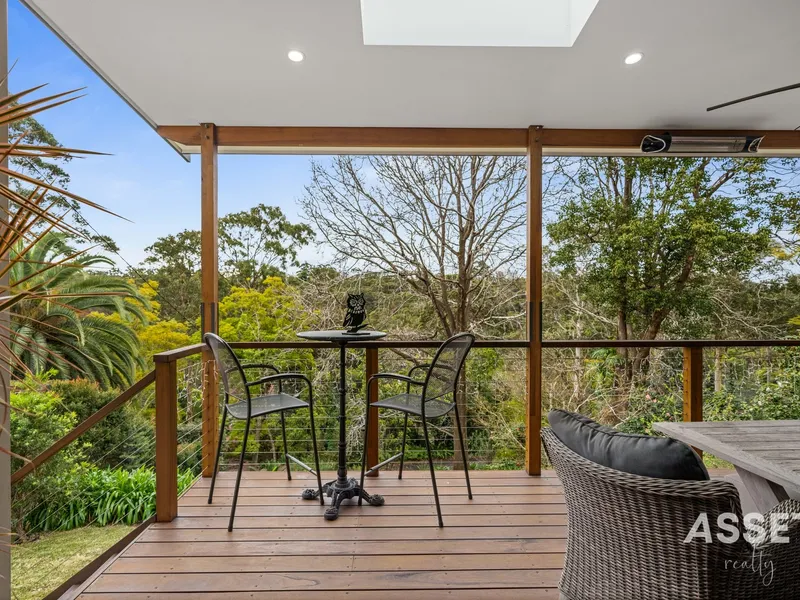 Beautifully appointed home that harmonises with its natural surrounds – Level Access from Darnley street.