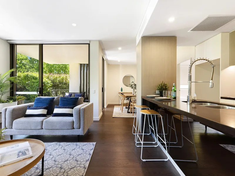 Single Level Luxury, Stunning Garden Apartment