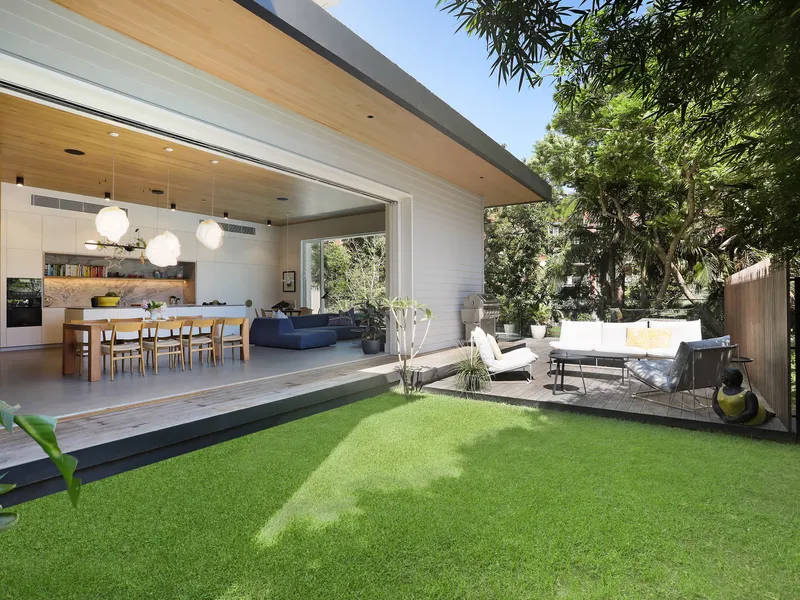 Near New Build with Designer Finish on approx. 979sqm offers approx. 500sqm internal