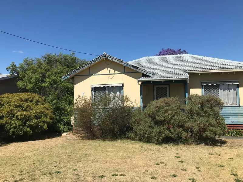Family Home 3x1 with Large Shed
