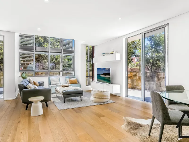 Located within the award-winning Prince Henry precinct and only minutes from the pristine waters of Little Bay Beach, golf courses, and shopping preci