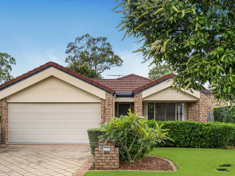 Dream Home in Forest Lake! 3 Bedroom Lowset House!