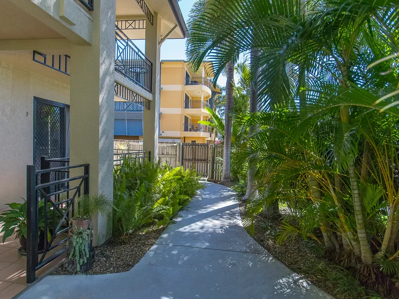 One Bedroom Apartment Close to the Strand  