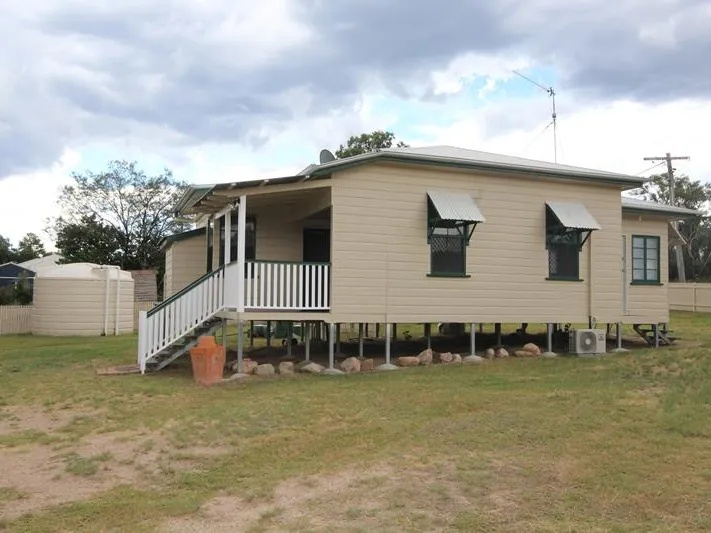 GREAT GETAWAY COTTAGE - $245,000 NEG