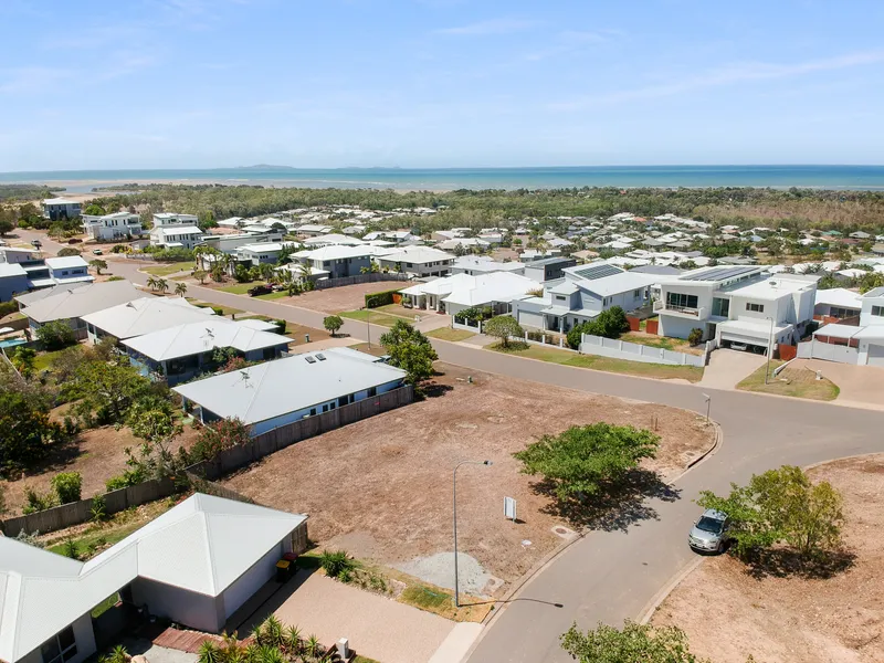864m2 Corner Allotment on Goicoechea with Valley & Ocean Views!