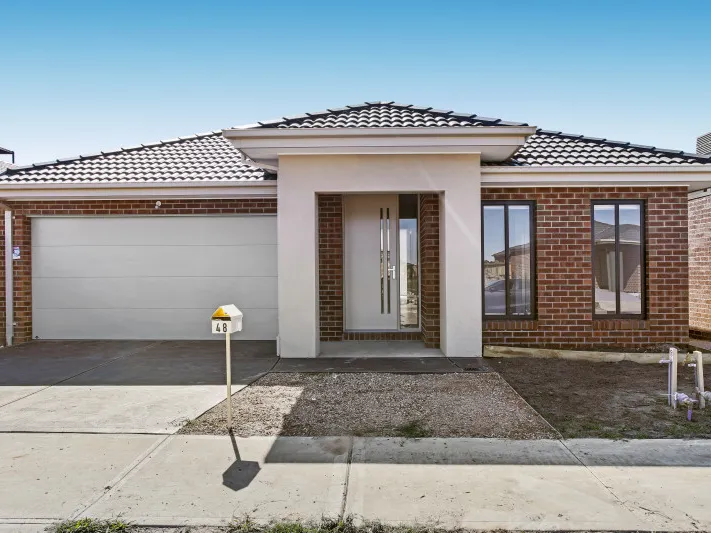 Near New 4 Bedroom Home!