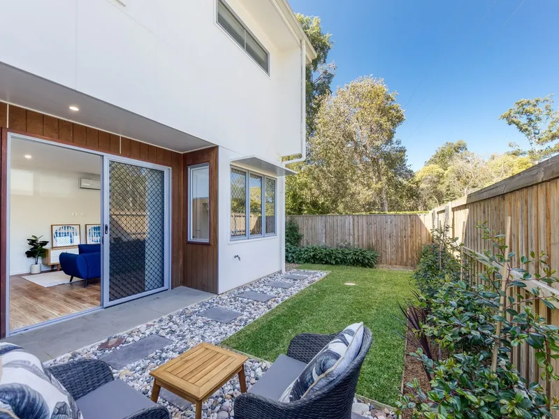 Contemporary two-storey townhouse in a central location