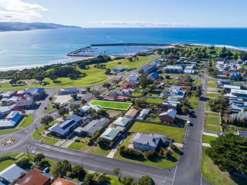 Prime Allotment in the Heart of Apollo Bay