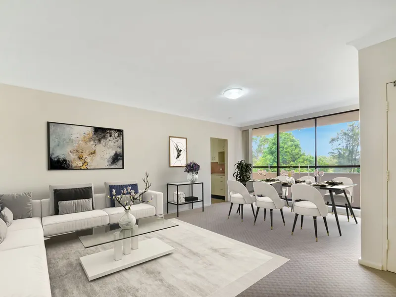 LARGE ENTERTAINING SPACE WITH LEAFY OUTLOOKS IN SERINE POSITION !!!