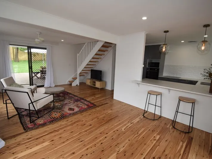 Gorgeous fully renovated home in the ever popular Outlook Estate